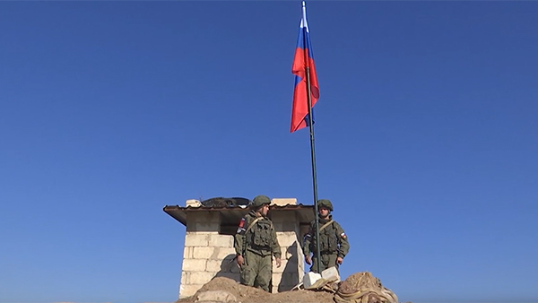 Военная полиция России заняла опорный пункт американцев в Сирии