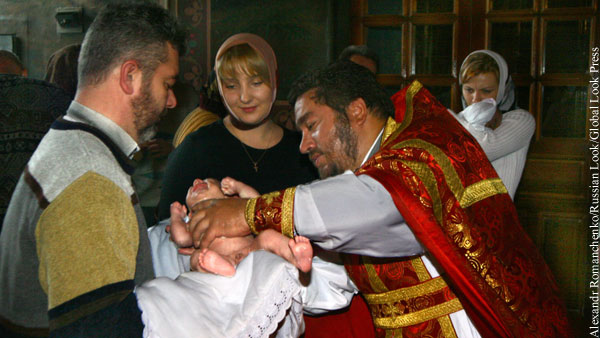 РПЦ изменила правила крещения детей