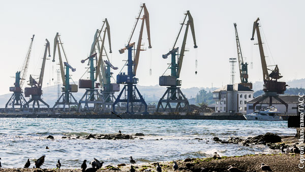 Придуманы способы загрузить порты Крыма