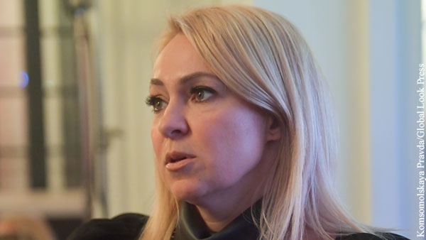 Яна Рудковская раскритиковала Авербуха за низкий гонорар Медведевой