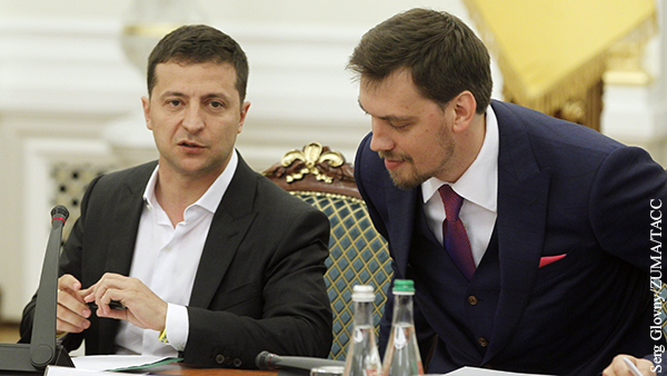 Погребинский объяснил, почему Зеленский не уволит «недопремьера» Гончарука