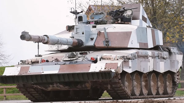 Британия испытала танк с возможностью «видеть сквозь броню»