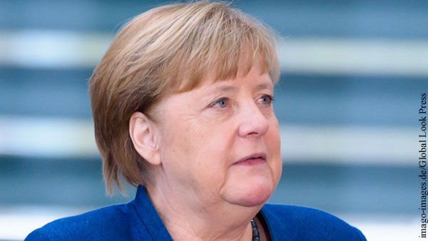 Меркель анонсировала встречу России, Турции, Германии и Франции