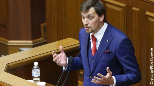 Экс-министр назвал премьера Украины «сознательным идиотом»