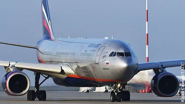 Вылетевший в Москву самолет развернули в небе из-за звонка о бомбе