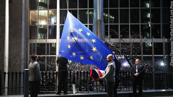 Флаг ЕС сняли со здания постпредства Британии в Брюсселе