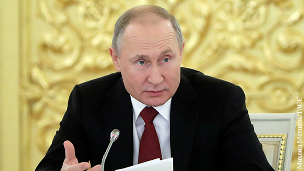 Путин призвал устранить вузы-пустышки