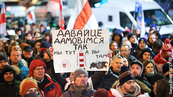 В мире: Русских и белорусов пытаются рассорить на двух языках
