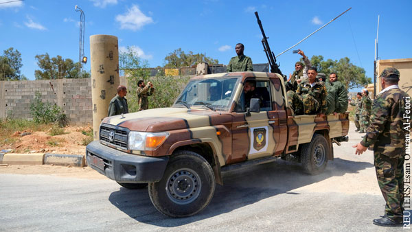 Армия Хафтара заявила об уничтожении в Триполи турецкого судна с оружием