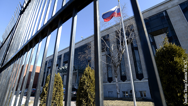 Посольство России ответило на «русофобскую ложь» Канады
