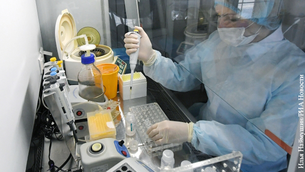 Российские ученые назвали сроки создания вакцины против коронавируса