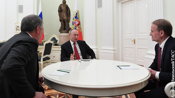 Путин принял в Кремле Володина и Медведчука