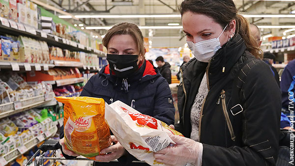 Снижение ажиотажного спроса на продукты отметили в Москве