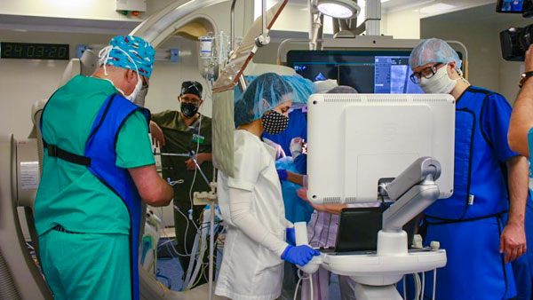 В Башкирии провели уникальную операцию при участии итальянского врача