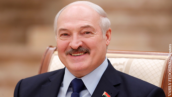 Лукашенко поздравил россиян и белорусов с Днем единения народов