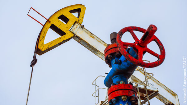 Эксперт оценил последствия падения экспортной цены российской нефти
