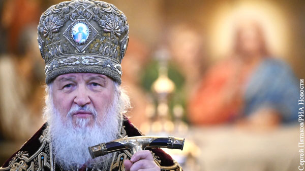 Патриарх Кирилл начал объезд Москвы с иконой «Умиление» для избавления от коронавируса
