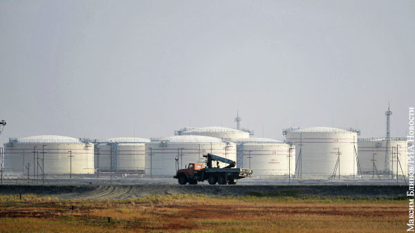 Новак: Объемов хранилищ нефти в мире хватит еще на 1,5-2 месяца