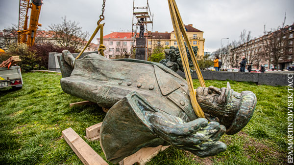 Шойгу попросил Чехию передать России снесенный памятник Коневу