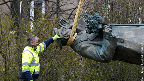 В России завели уголовное дело о сносе памятника маршалу Коневу в Праге