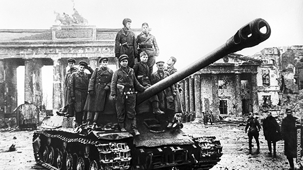 Мединский назвал Красную Армию образца 1945 года «лучшей военной машиной в истории»