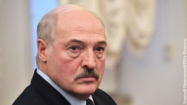 Лукашенко назвал «несусветной глупостью» использование масок и антисептиков в школах