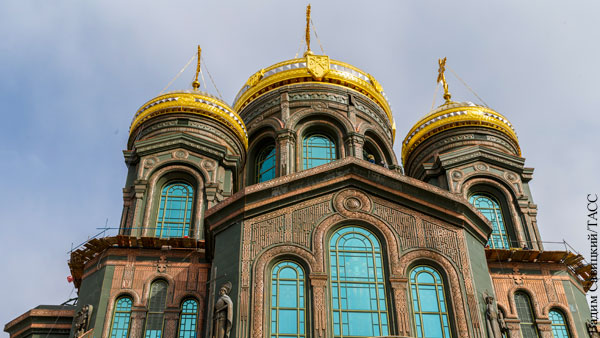 Эксперт назвал условие появления лика Сталина в православном храме