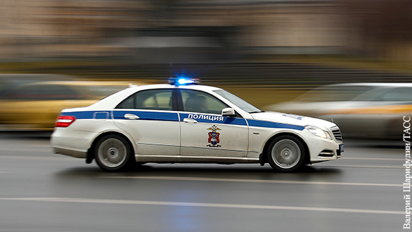 Полицейские в Москве устроили погоню со стрельбой за нарушителями режима самоизоляции