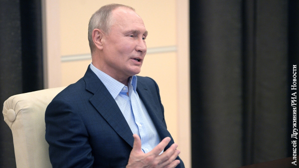 Путин назвал помощь волонтеров в борьбе с коронавирусом гражданским героизмом