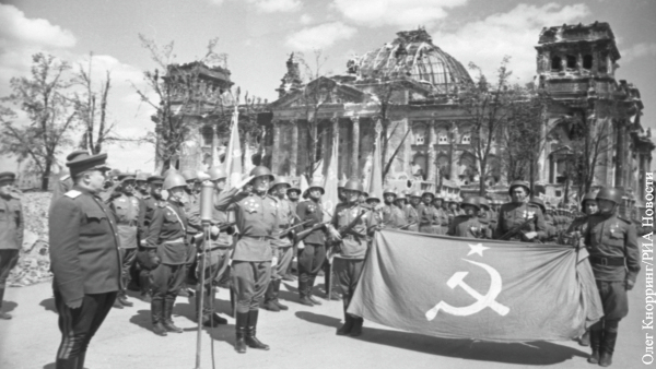 Взятие Берлина увенчало подвиг советского солдата