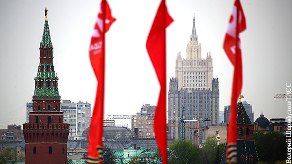 Москва резко отреагировала на попытки США переписать историю Победы