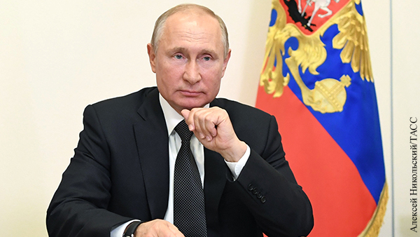 Путин раскритиковал правительство за непрозрачность выплат медикам