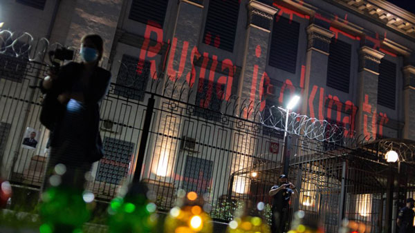 Москва направила Киеву ноту протеста из-за «отвратительных антироссийских выходок»