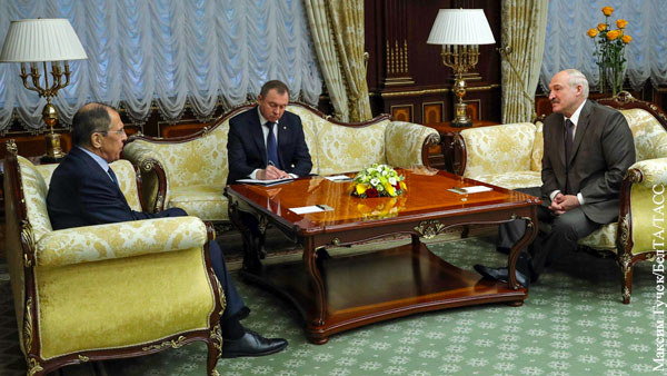Лаврова «просанитазировали» перед встречей с Лукашенко