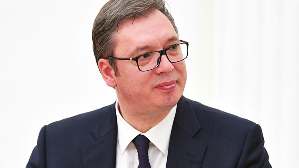 Вучич провозгласил «пугающую и убедительную» победу на выборах в Сербии