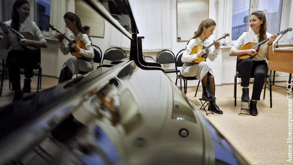 Кубанской детской школе искусств по нацпроекту закупили музыкальные инструменты
