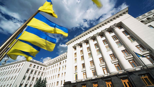 Киев предложил календарный план выборов в Донбассе