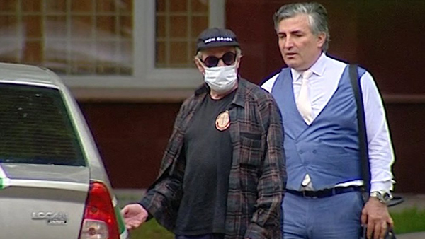 Адвокат заявил о проблемах с сердцем у Ефремова