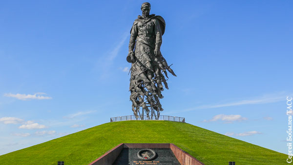 Путин назвал Ржевский мемориал одним из лучших в странах бывшего СССР