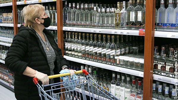 Стало известно о снижении потребления крепкого алкоголя в России
