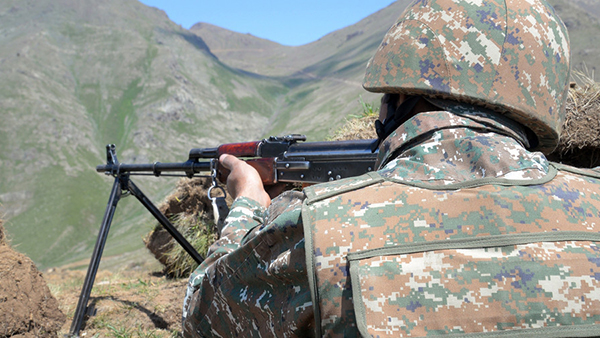 В Армении прокомментировали бои на северной границе с Азербайджаном