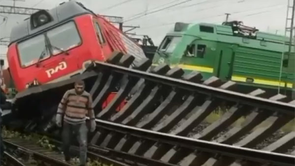 В Петербурге произошло столкновение поездов