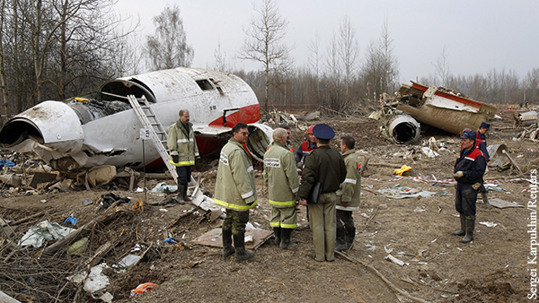 Захарова дала совет «по сути» в связи с расследование крушения самолета Качиньского