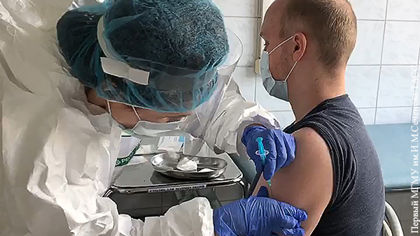 Вакцинацию от коронавируса для россиян обещали сделать бесплатной