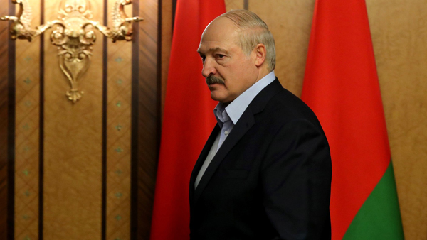 Лукашенко предложил провести референдум по изменению конституции Белоруссии