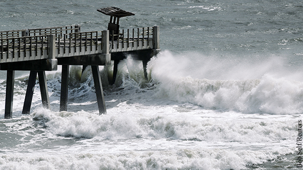 Ураган «Исаиас» обрушился на побережье штата Северная Каролина