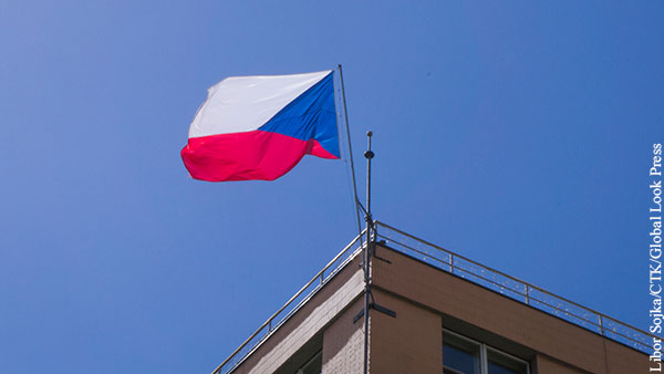 В Чехии допустили «американский след» в высылке российских дипломатов из Словакии