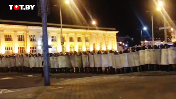 Очевидцы рассказали об особой жестокости силовиков в Минске