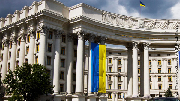 В ответ на выдачу Москве 32 россиян Киев напомнил Минску о принципе взаимности