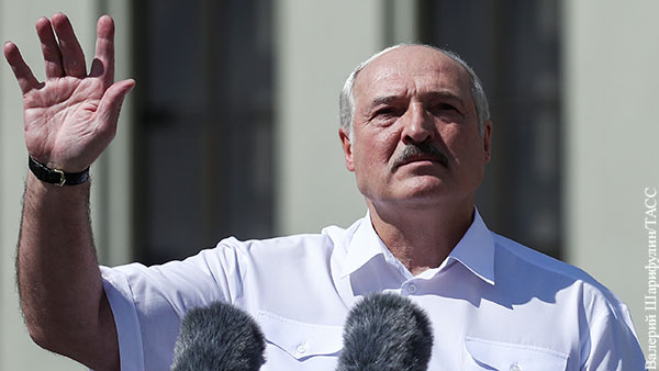 Лукашенко пренебрежительно высказался о бастующих